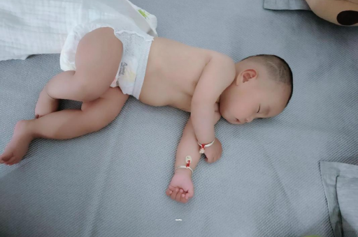 齐齐哈尔怀孕肚子撑的难受
